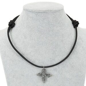 925 Sterling Silver 3D Cross Pendant on Adjustable Leather Choker Necklace NEW